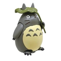 Pull Back Gray Totoro With Leaf Figure - My Neighbor Totoro